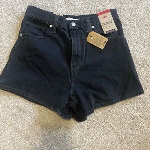 Levi’s high waisted mom jeans NWT
